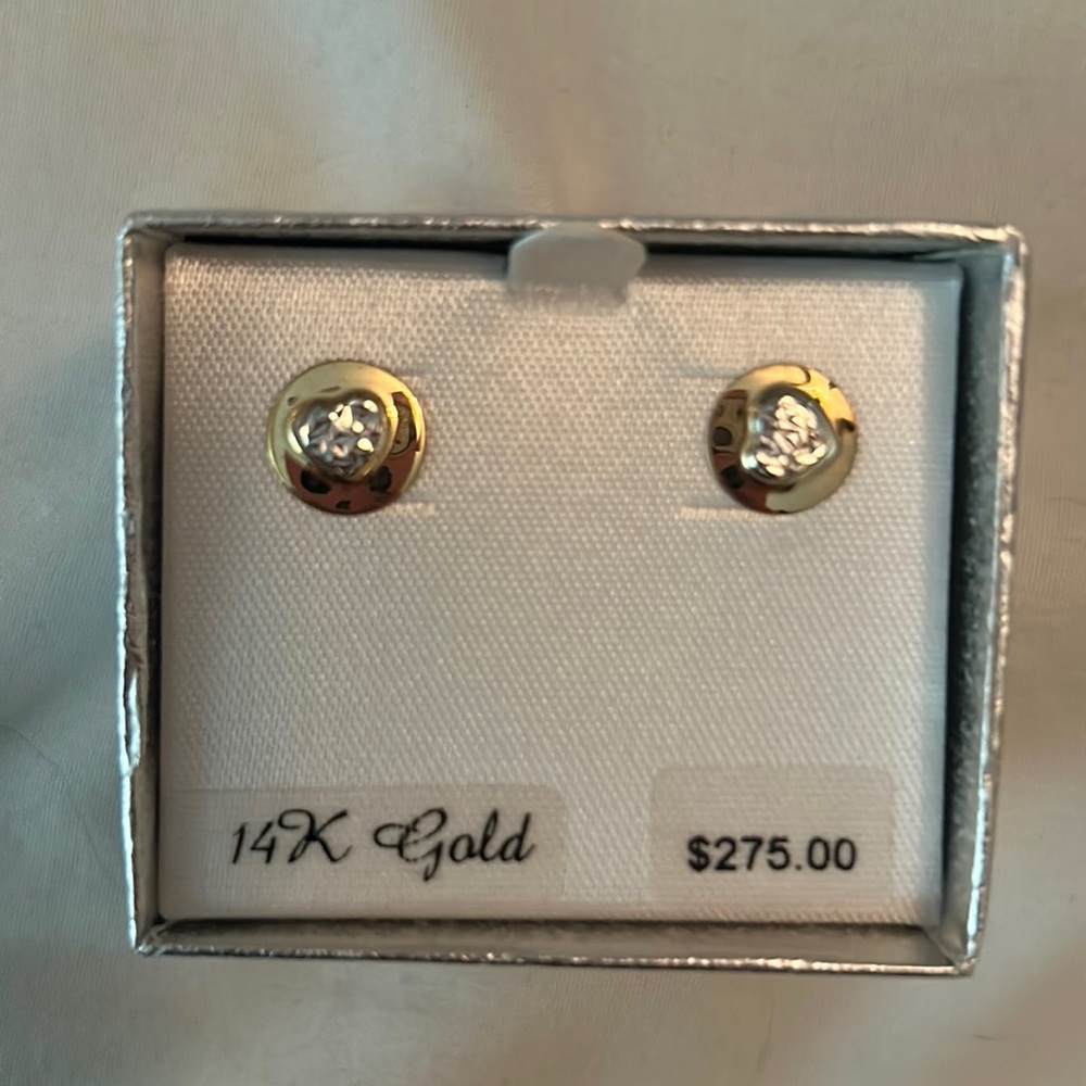 NEW Kohl’s 14K Gold Heart Earrings